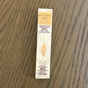Charlotte Tilbury Beautiful Skin Foundation - 6 cool - new / Factory sealed